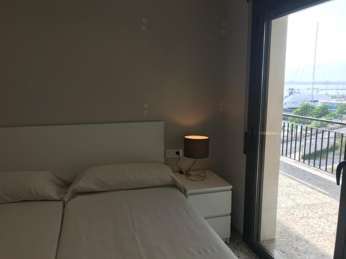Far Bay Apartment Roses Luaran gambar